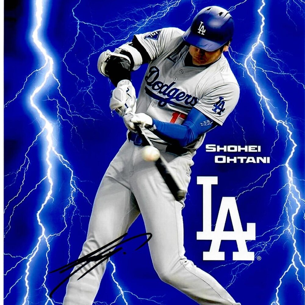 Shohei Otani Los Angeles Dodgers Baseball Team Pitcher MLB Signed 8X10 Photo